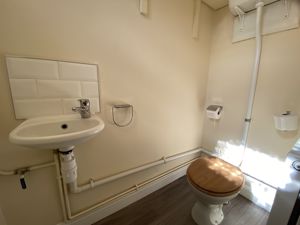 WC- click for photo gallery